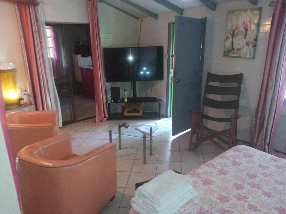 Chez Nous Apartment Puerto Carrillo Ngoại thất bức ảnh